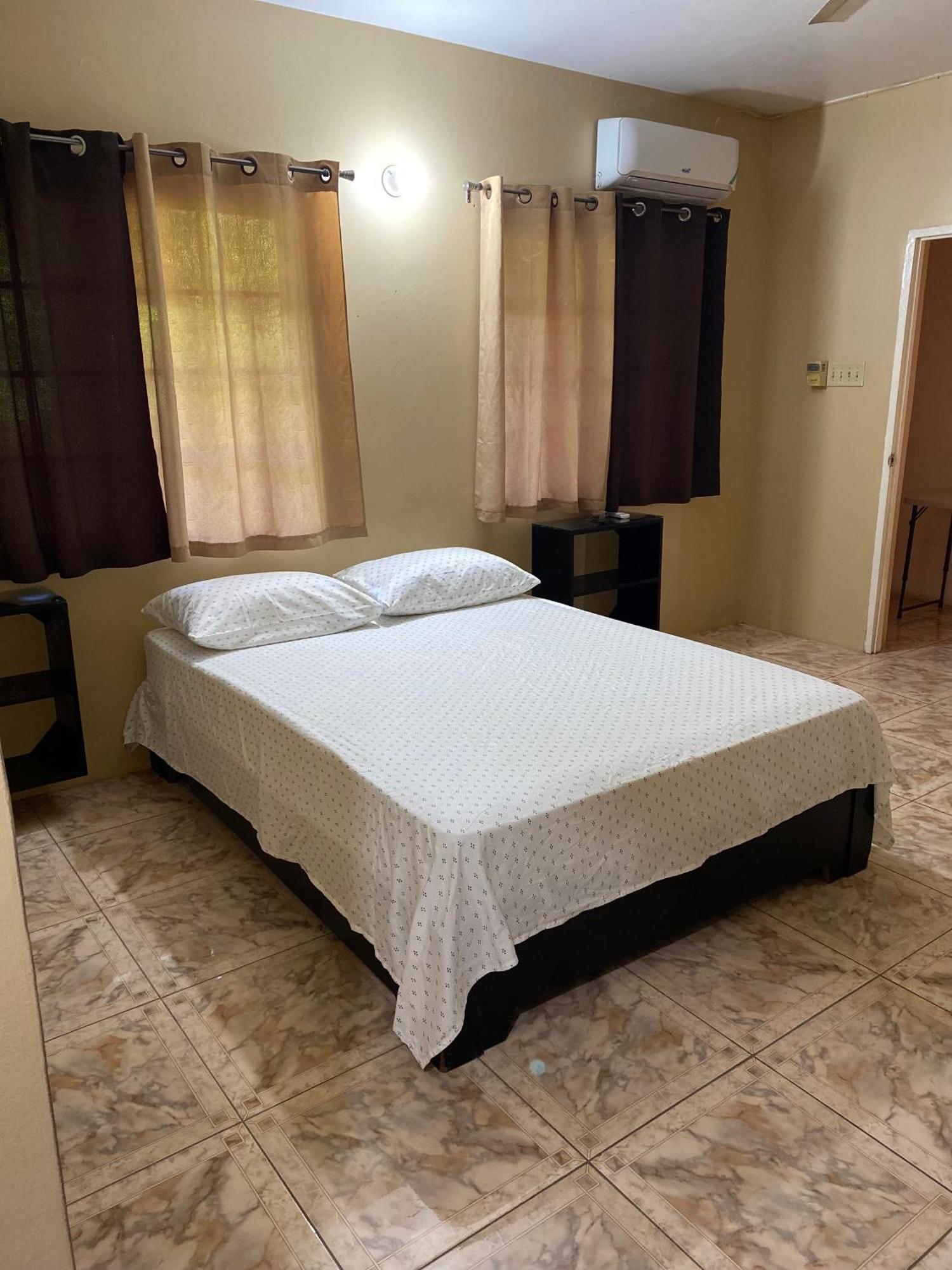 Marshan Villa 몬테고 베이 외부 사진